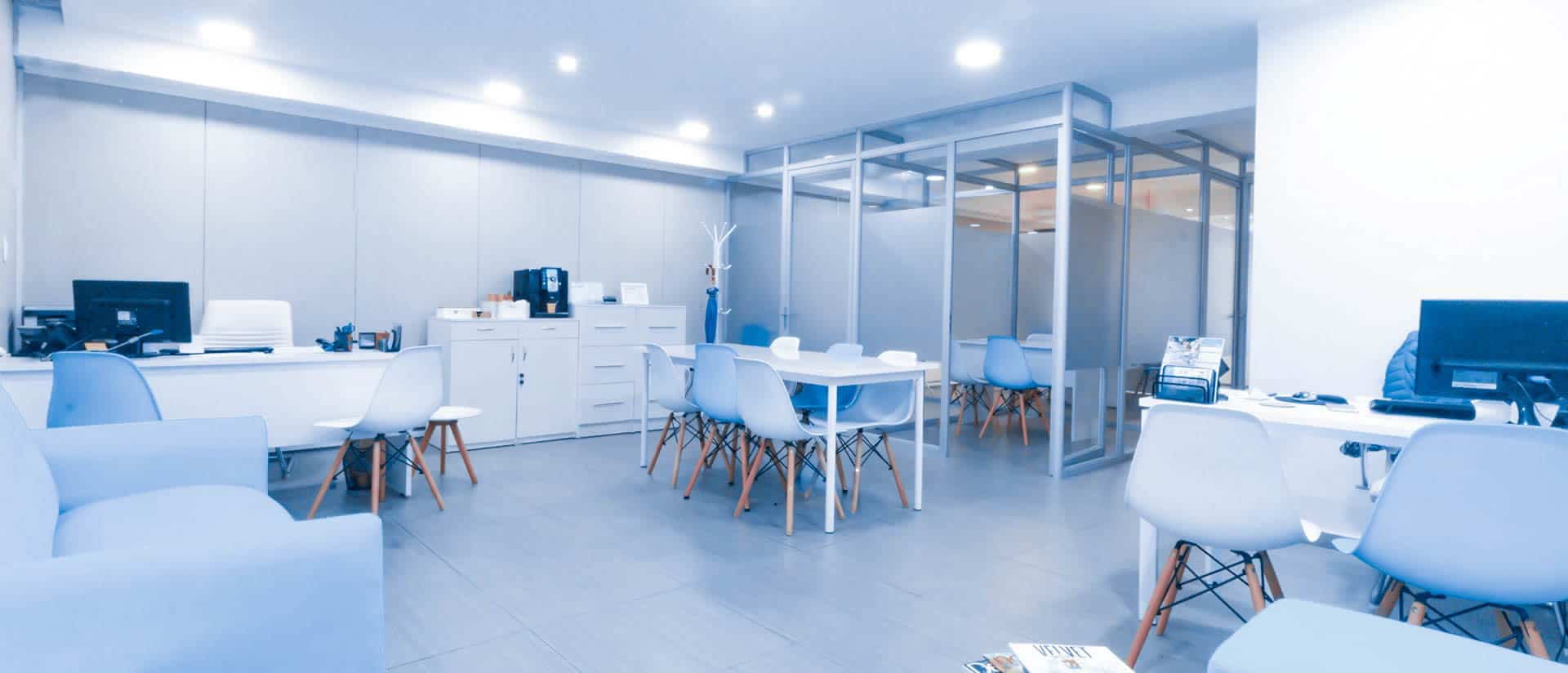 Oficina de Manager Digital en Chile